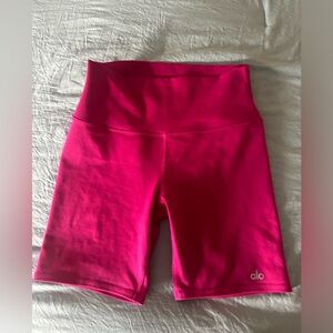 ALO YOGA BIKER SHORTS